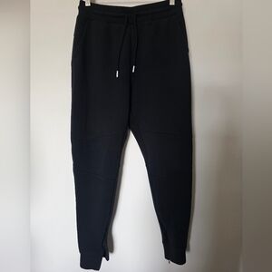 Zyia Tech Jogger Waist 14-Inseam 28 Back Pocket Ankle Zips